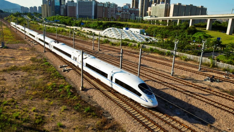 深圳鐵路：今日11時10分起所有車站的列車全部停運