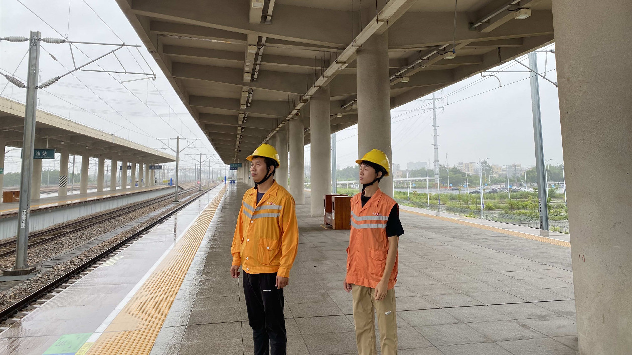 「海葵」減弱 受影響列車陸續恢復開行