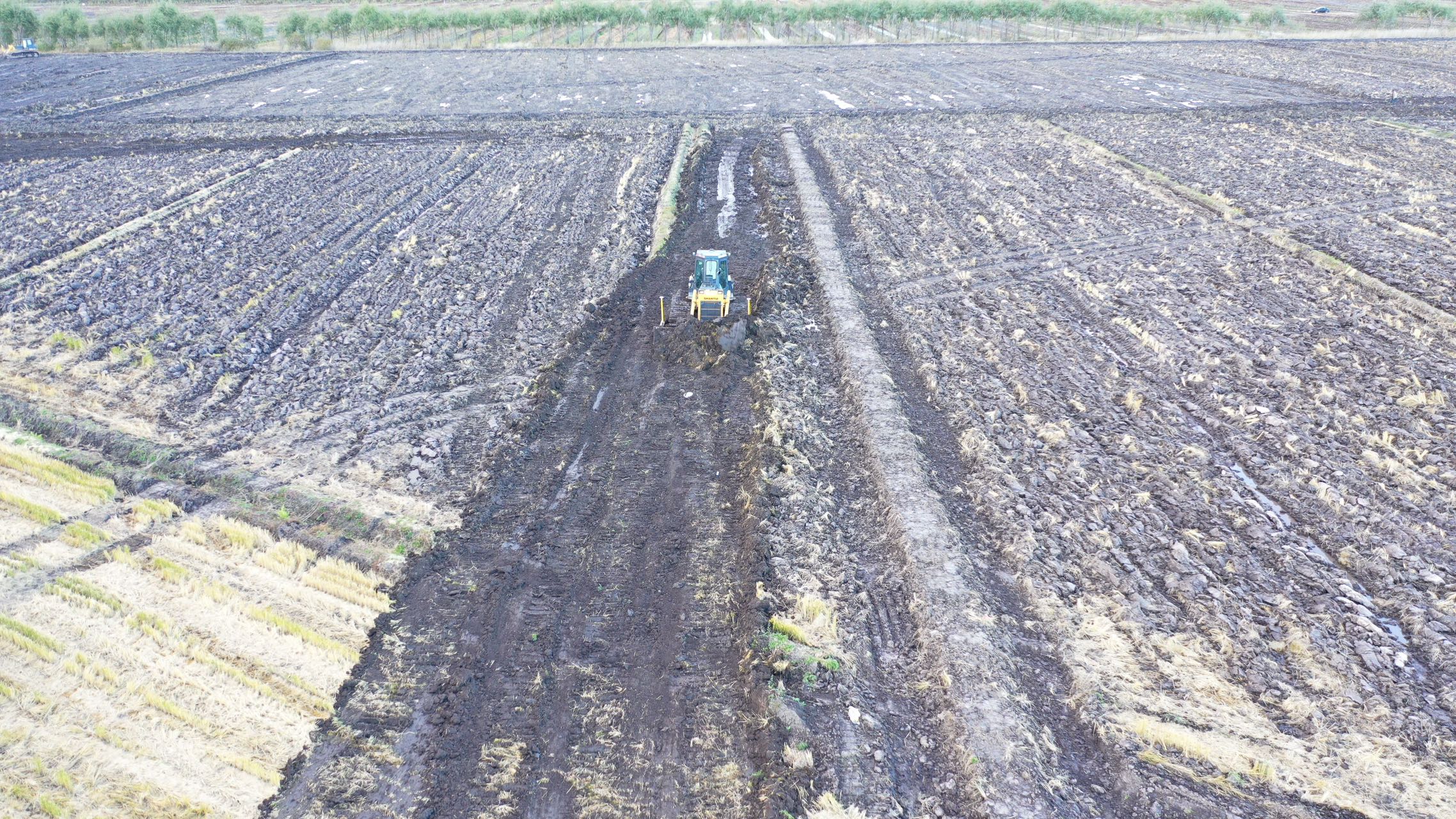 北大荒集團建三江分公司：格田改造讓黑土地不斷升級