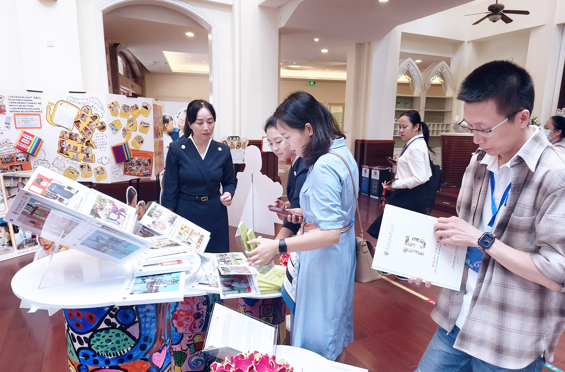 科學保教「新課程」！ 珠海華發容閎幼兒園結題凝智展碩果