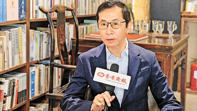 香港出版總會會長接受本報專訪：港深合力講好中國故事