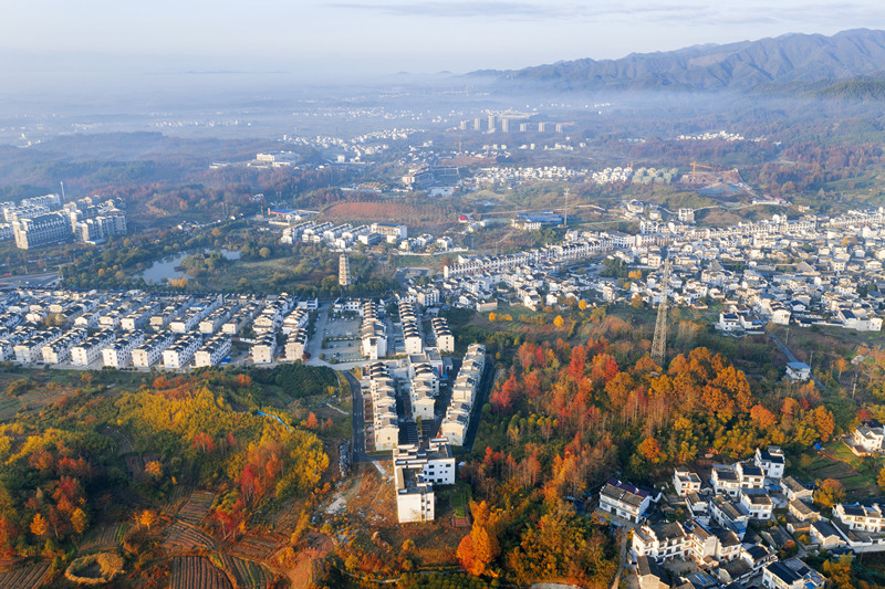 皖徽州潛口鎮：踐行兩山理念  提亮發展底色