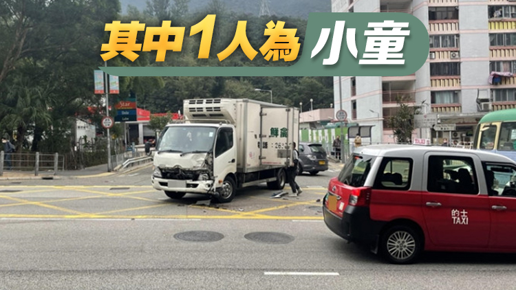 黃大仙小巴貨車相撞釀5人受傷