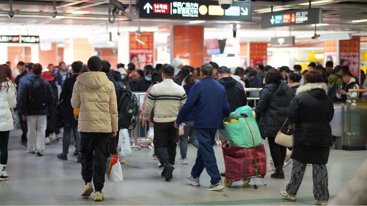 元旦假期 廣州地鐵服務「加時」保出行