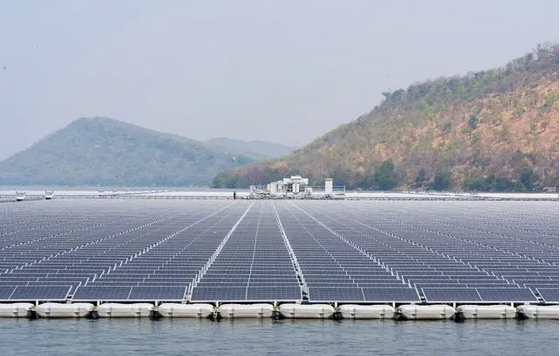 中企承建泰國水面漂浮光伏電站項目並網發電