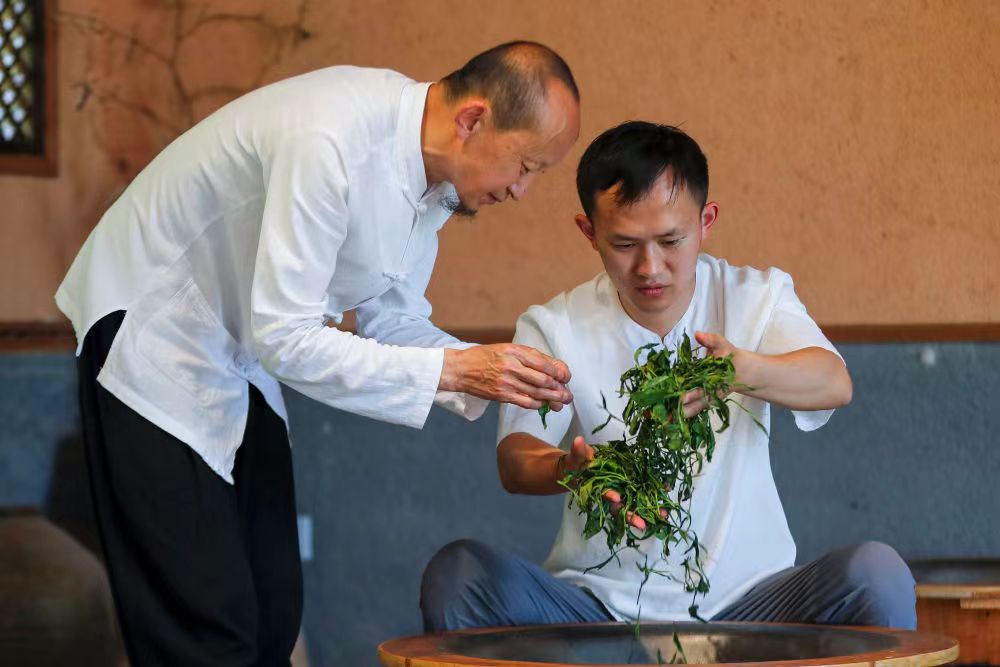 皖黟縣：黟山石墨茶膺國家「地標」產品稱號