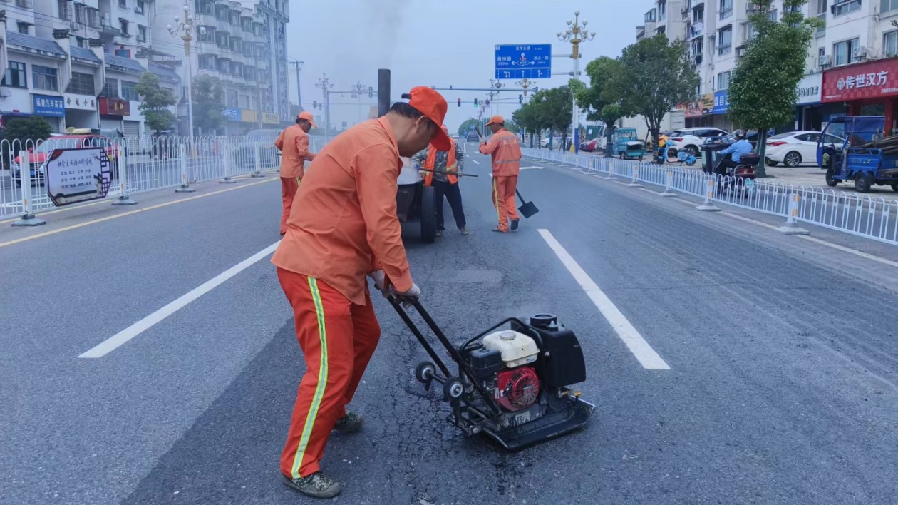 未雨綢繆保安暢  皖歙縣公路部門全力護航考試季