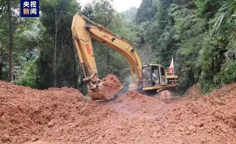 廣東梅州災後有序恢復 所有進村鎮道路已打通