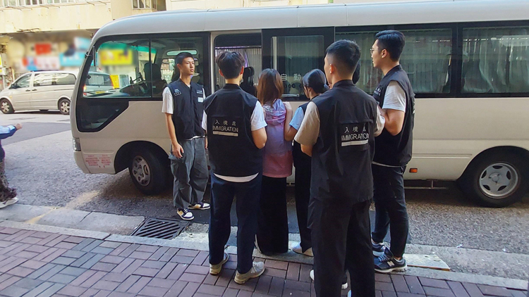 入境處全港多區打擊非法勞工 拘捕19人