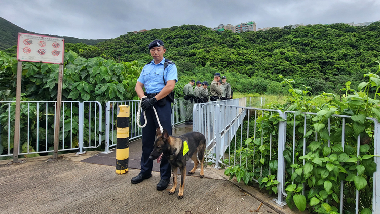 將軍澳警區進行反爆竊演習 提升村民防罪意識