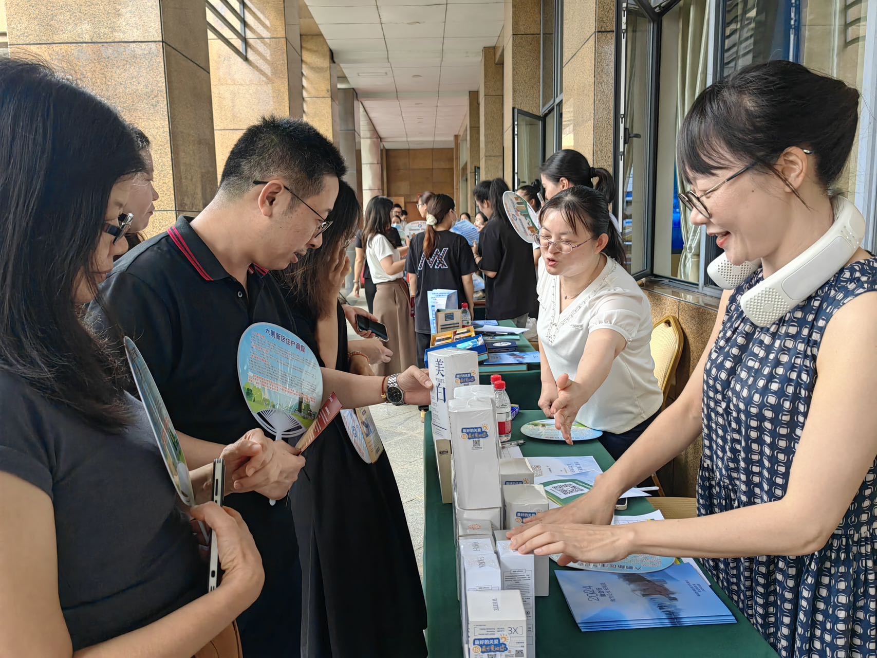 深圳葵涌舉辦「助企行」之我為企業找市場展銷活動