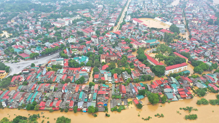 颱風「摩羯」在越南造成65人死亡、39人失蹤